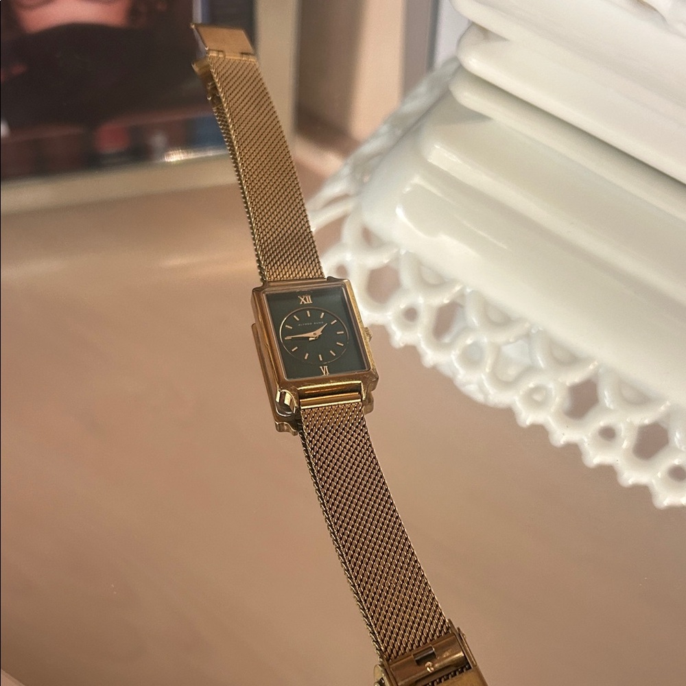 Alfred Sung Gold color Mesh Strap Watch with Green Face
